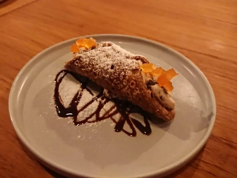 840 KITCHEN(キッチン)のクレーマカタラーナと白いんげん豆の餡子の写真