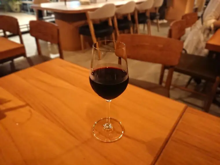 840 KITCHEN(キッチン)のワインの写真